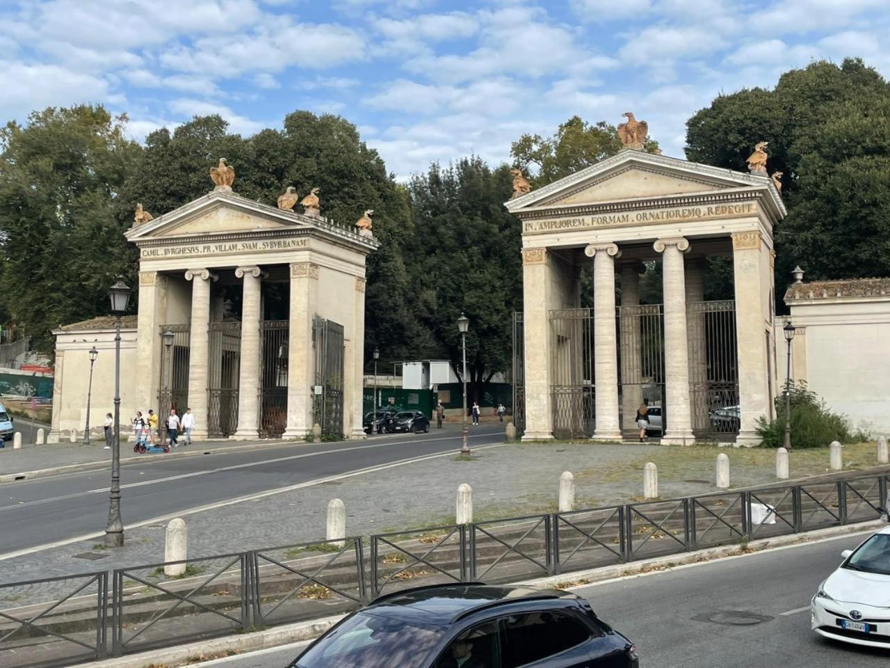 Small Mezzanine Apartment Colosseo Rome Exterior photo